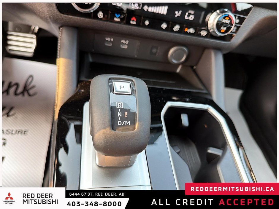2026 Mitsubishi Outlander NOIR S-AWC-21