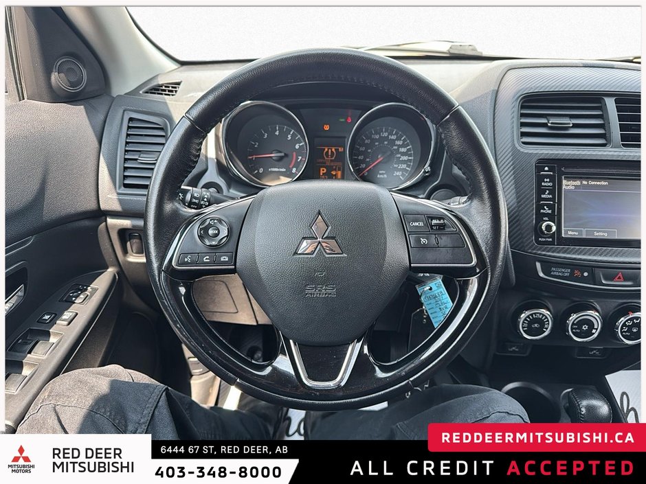 2017 Mitsubishi RVR SE-9