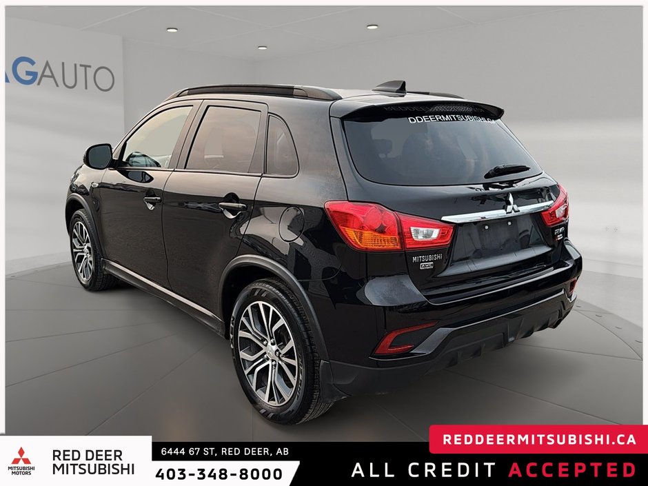 2019 Mitsubishi RVR SE-3