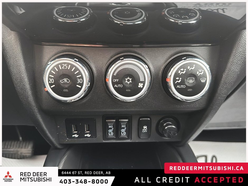2019 Mitsubishi RVR SE-12