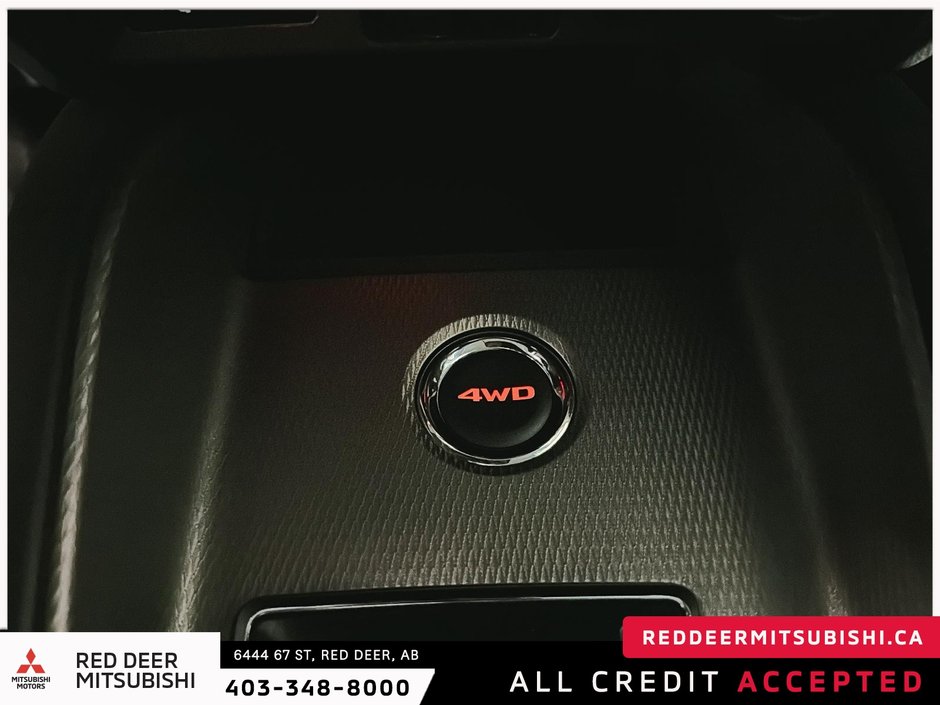 2022 Mitsubishi RVR ES-16