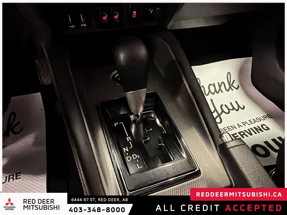 2022 Mitsubishi RVR ES-15