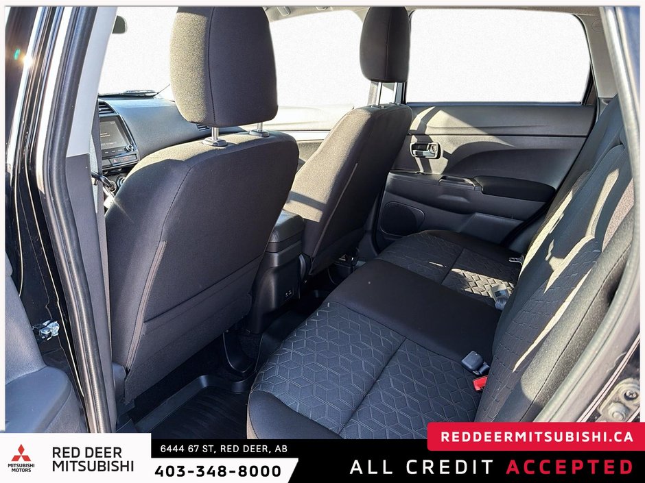 2023 Mitsubishi RVR ES-10