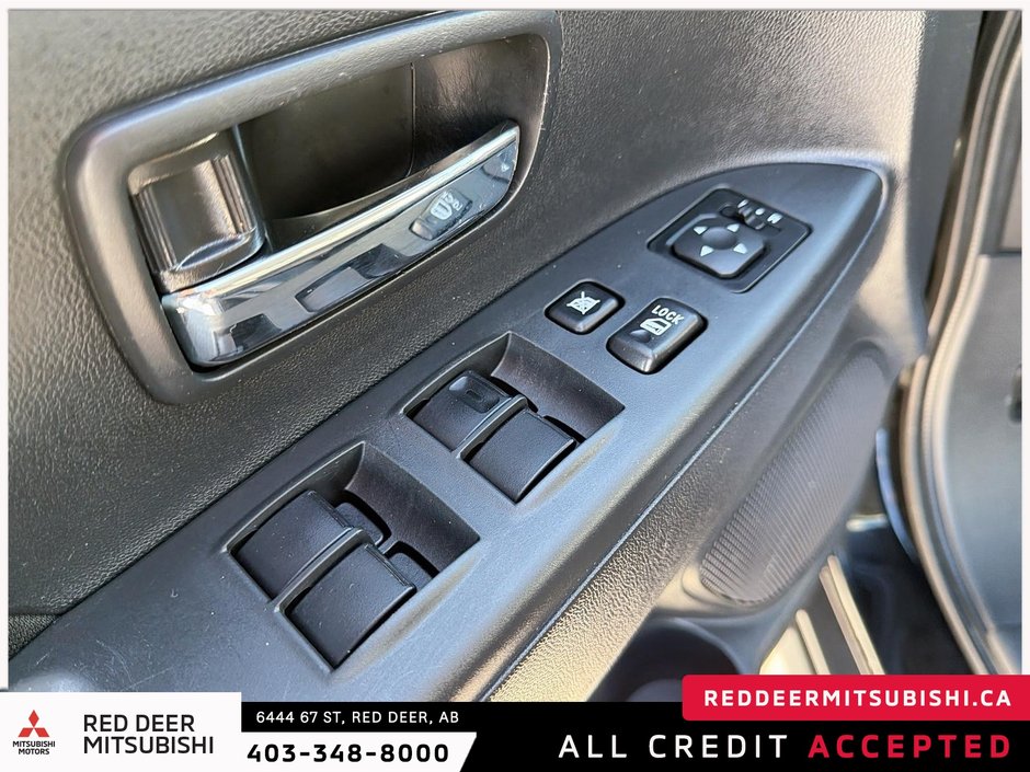 2023 Mitsubishi RVR ES-11