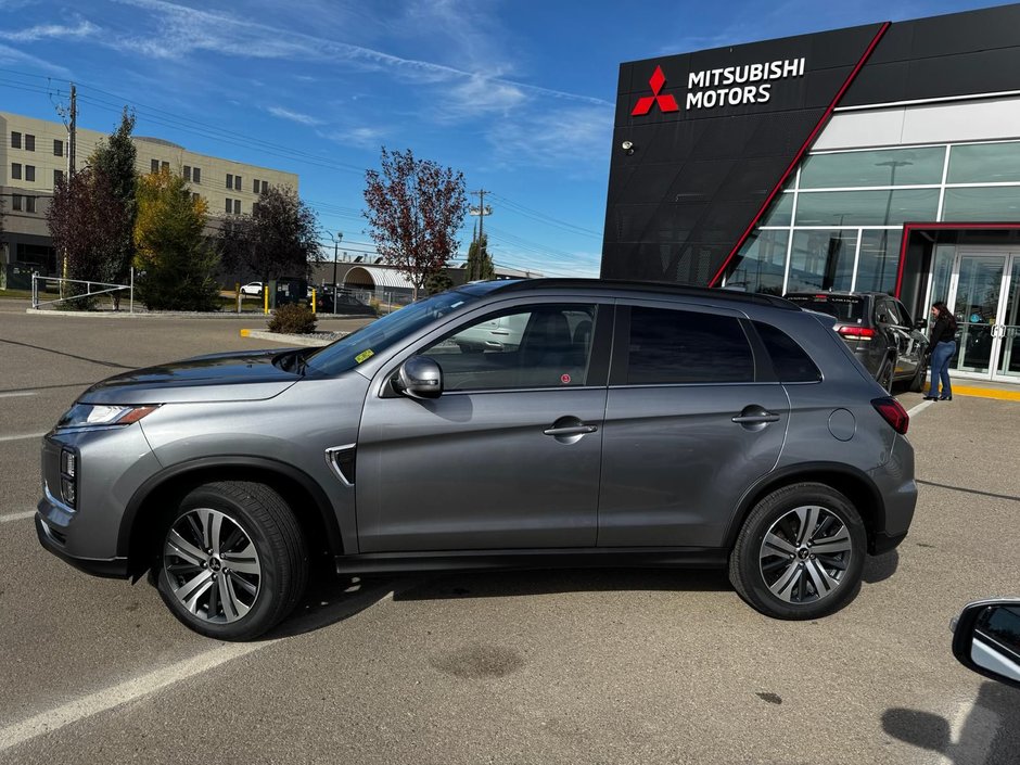 2024 Mitsubishi RVR GT-2