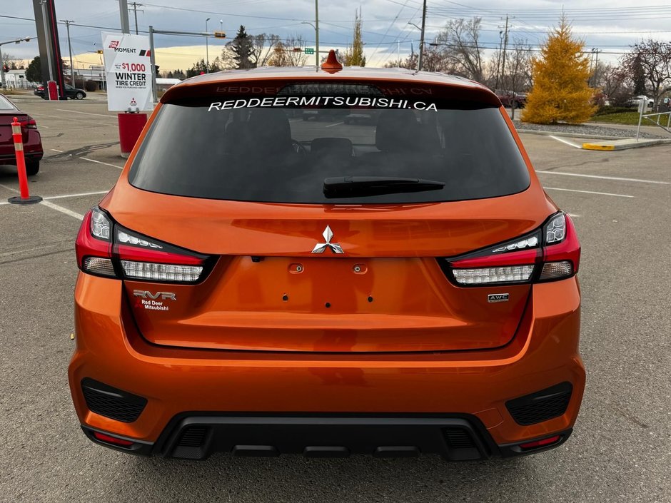 2024 Mitsubishi RVR SE-3