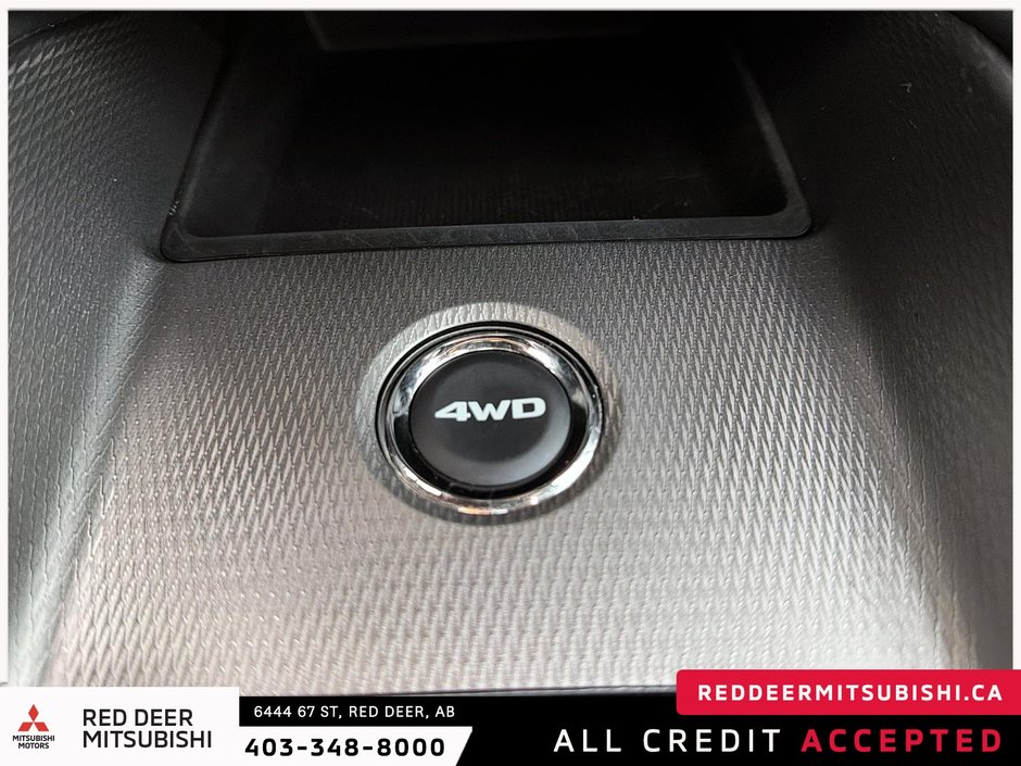 2024 Mitsubishi RVR GT-14