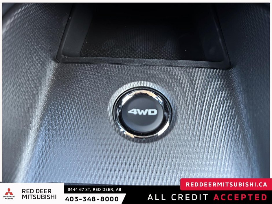 2025 Mitsubishi RVR SEL AWC-14