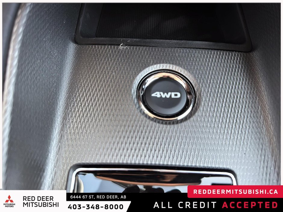 2025 Mitsubishi RVR SEL AWC-14