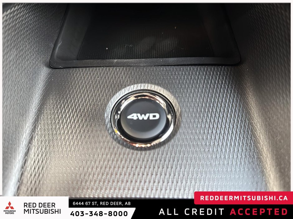 2025 Mitsubishi RVR ES AWC-14