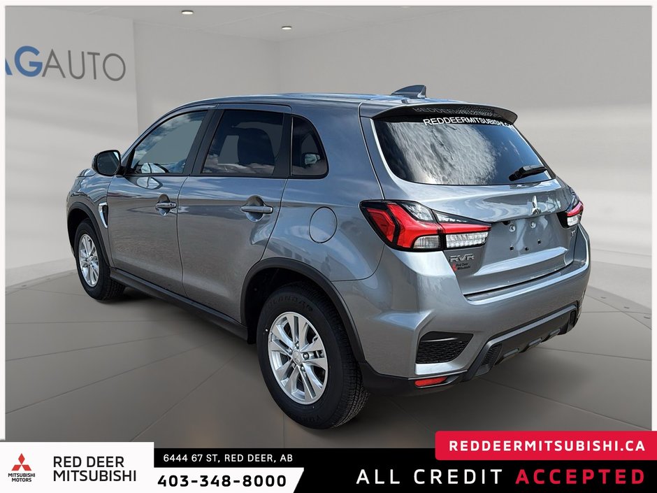 2025 Mitsubishi RVR SE AWC-3