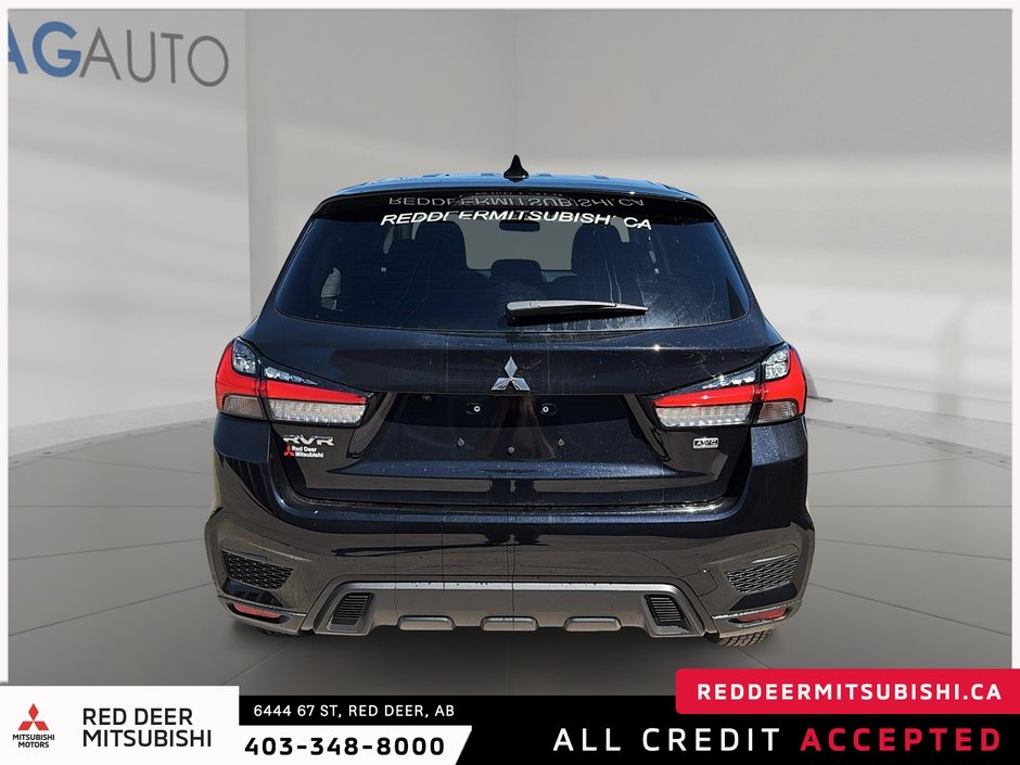 2025 Mitsubishi RVR SE-2
