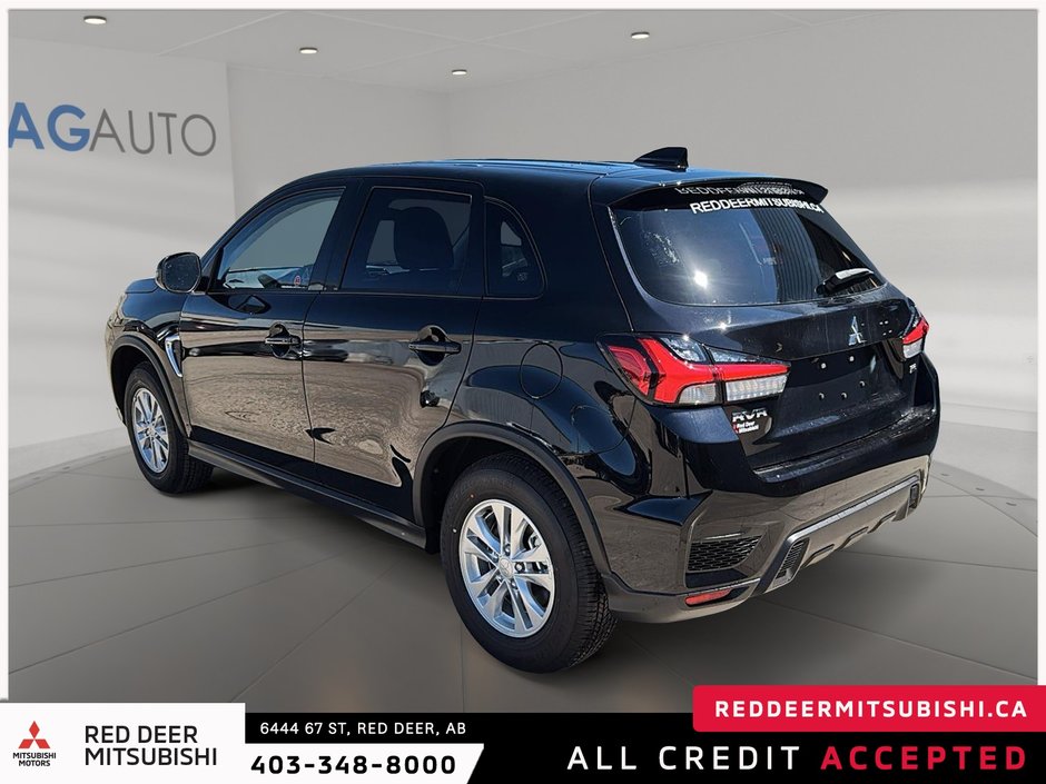 2025 Mitsubishi RVR SE-3