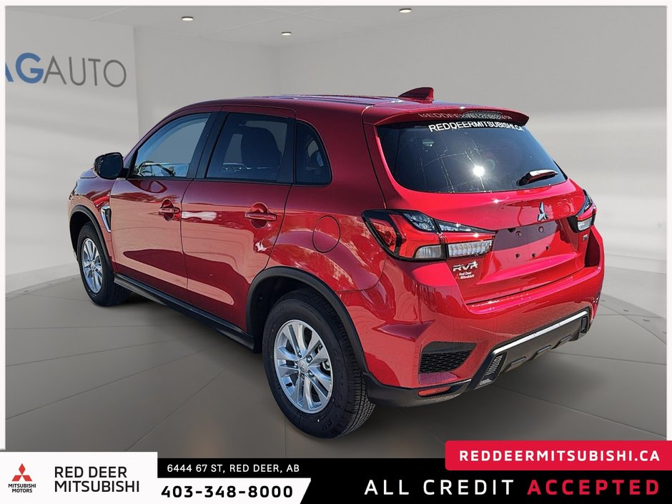 2025 Mitsubishi RVR SE-3