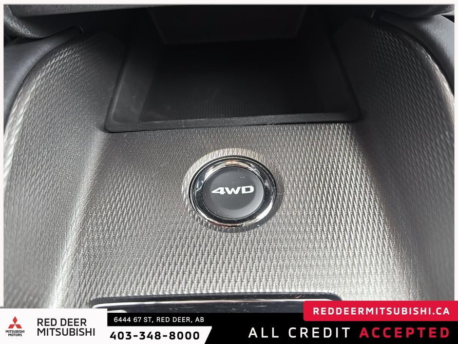 2025 Mitsubishi RVR SEL AWC-14