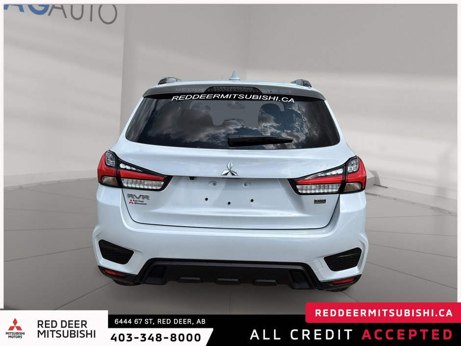 2025 Mitsubishi RVR SEL AWC-2