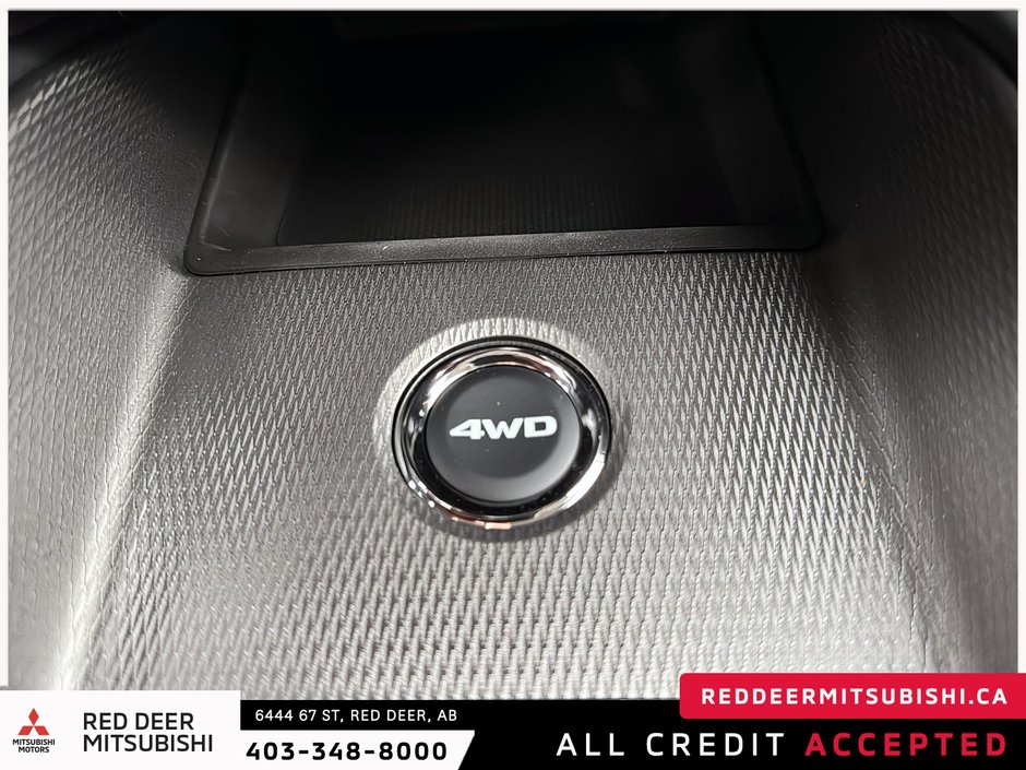 2025 Mitsubishi RVR SEL AWC-14