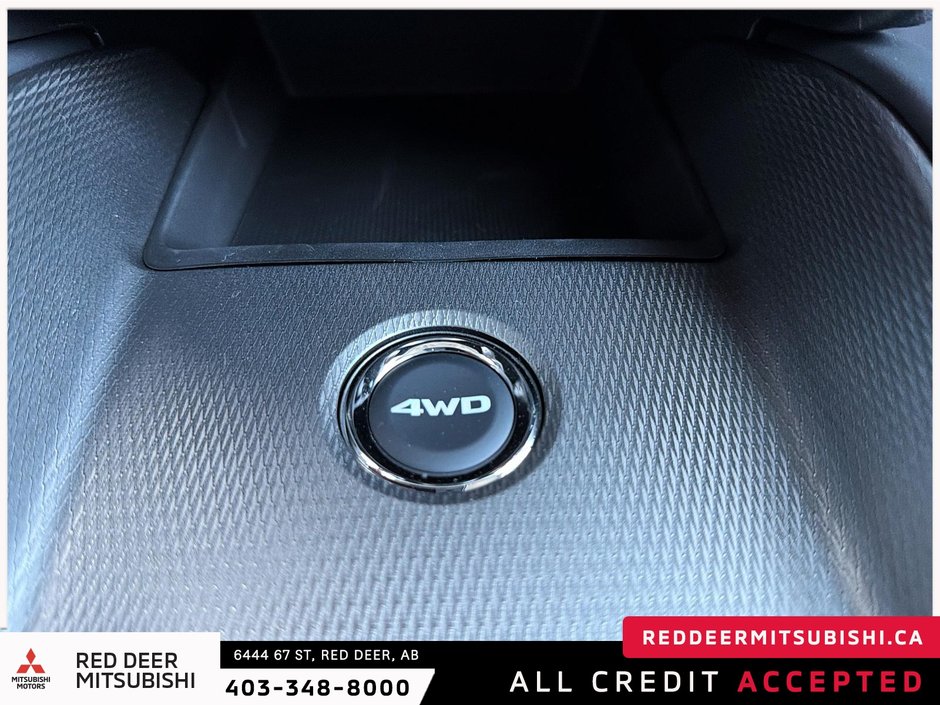 2026 Mitsubishi RVR SEL AWC-19