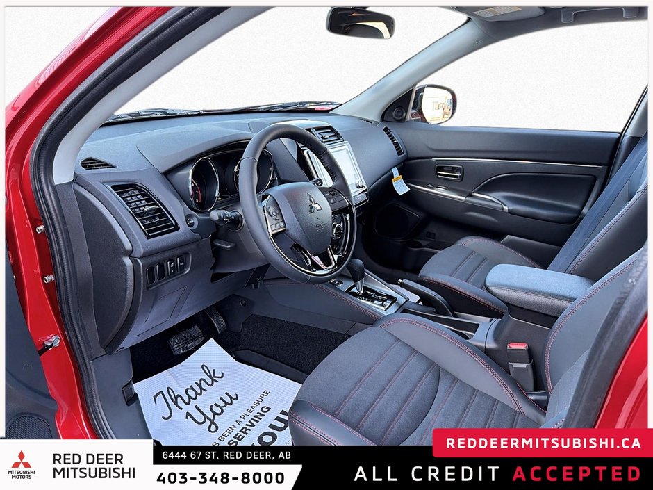 2026 Mitsubishi RVR SEL AWC-8