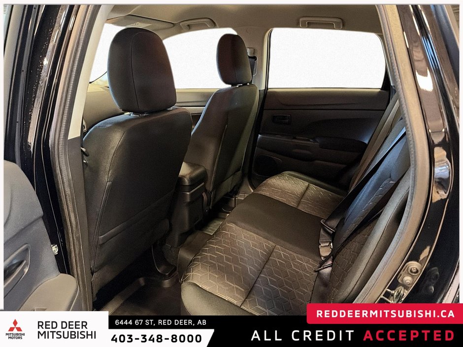 2026 Mitsubishi RVR ES FWD-9