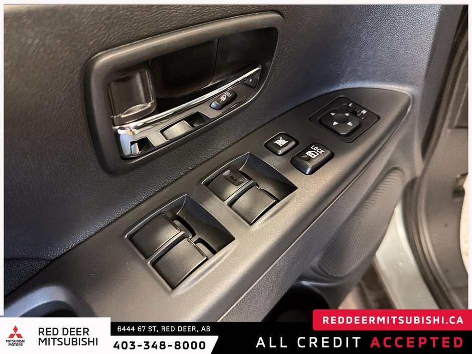 2026 Mitsubishi RVR SE AWC-10