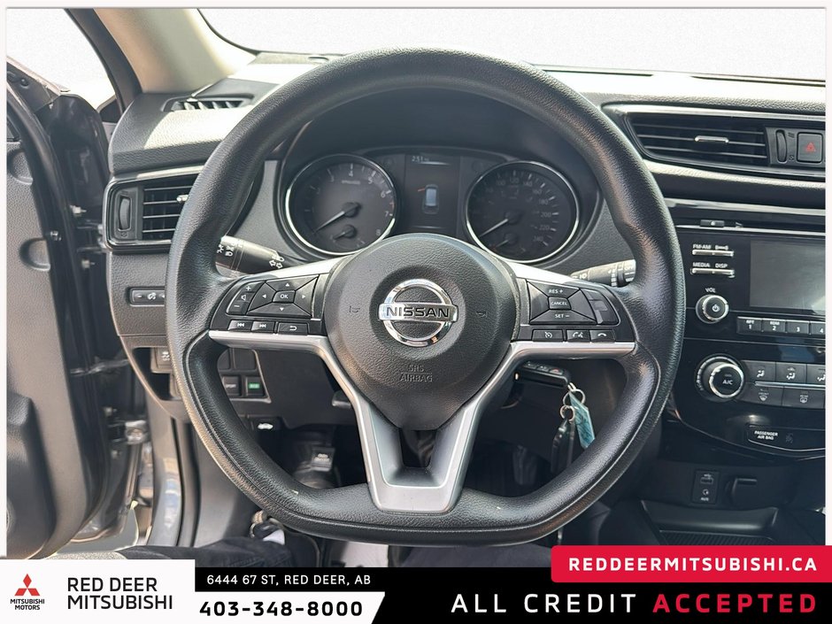 2017 Nissan Rogue-10
