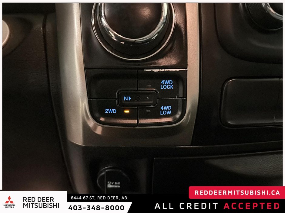 2019 Ram 1500 Classic SLT-17