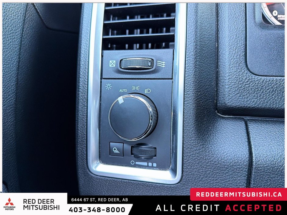 2022 Ram 1500 Classic SLT-15