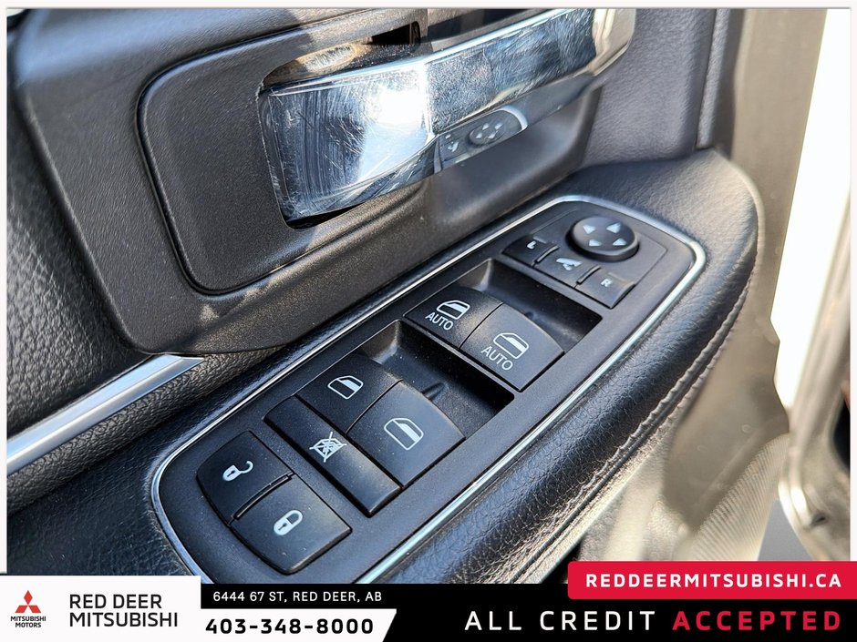 2022 Ram 1500 Classic Warlock-9