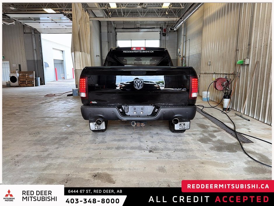 2022 Ram 1500 Classic Warlock-2