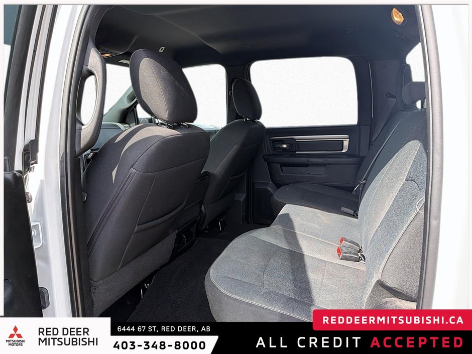 2022 Ram 1500 Classic Warlock-10