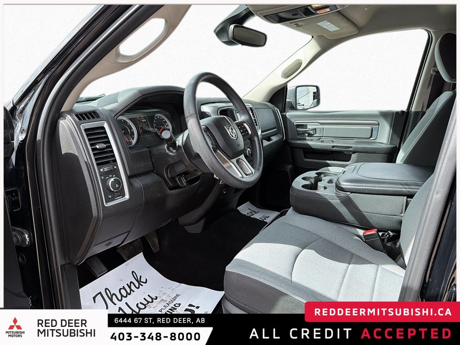 2023 Ram 1500 Classic SLT-8