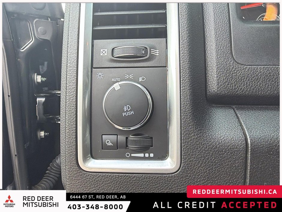 2023 Ram 1500 Classic SLT-21