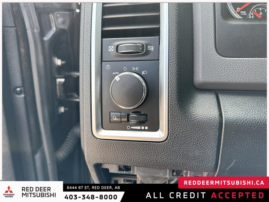 2016 Ram 1500 SLT-14