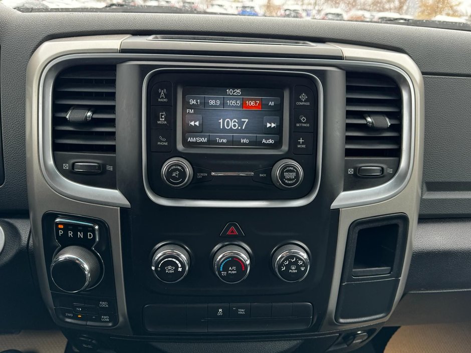 2018 Ram 1500 SLT-12