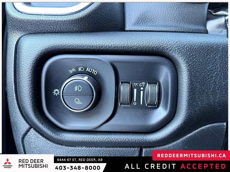 2023 Ram 1500 Laramie-21