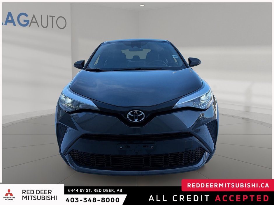 2022 Toyota C-HR XLE Premium-1