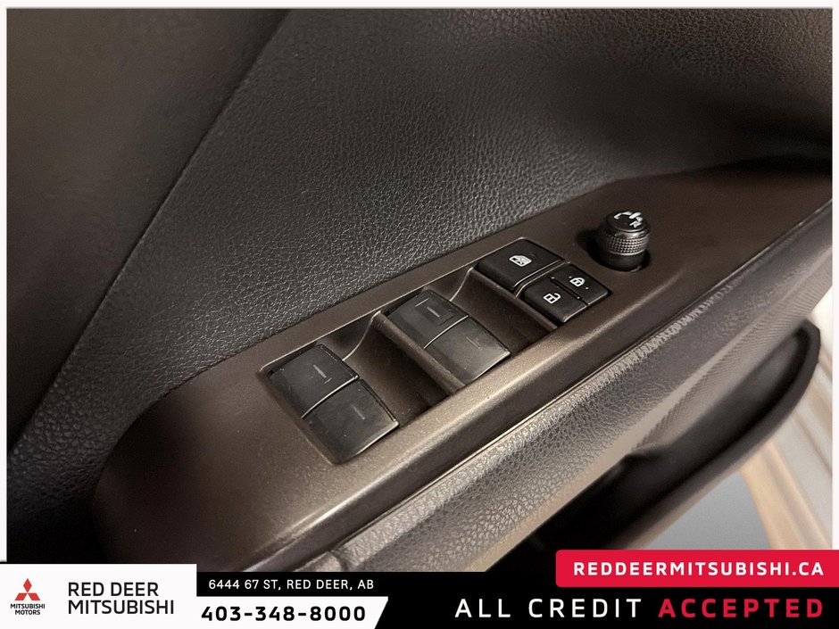 2023 Toyota Camry SE-10