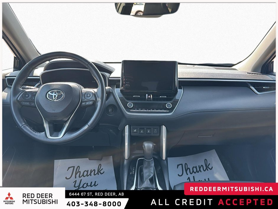 2024 Toyota COROLLA CROSS XLE-8