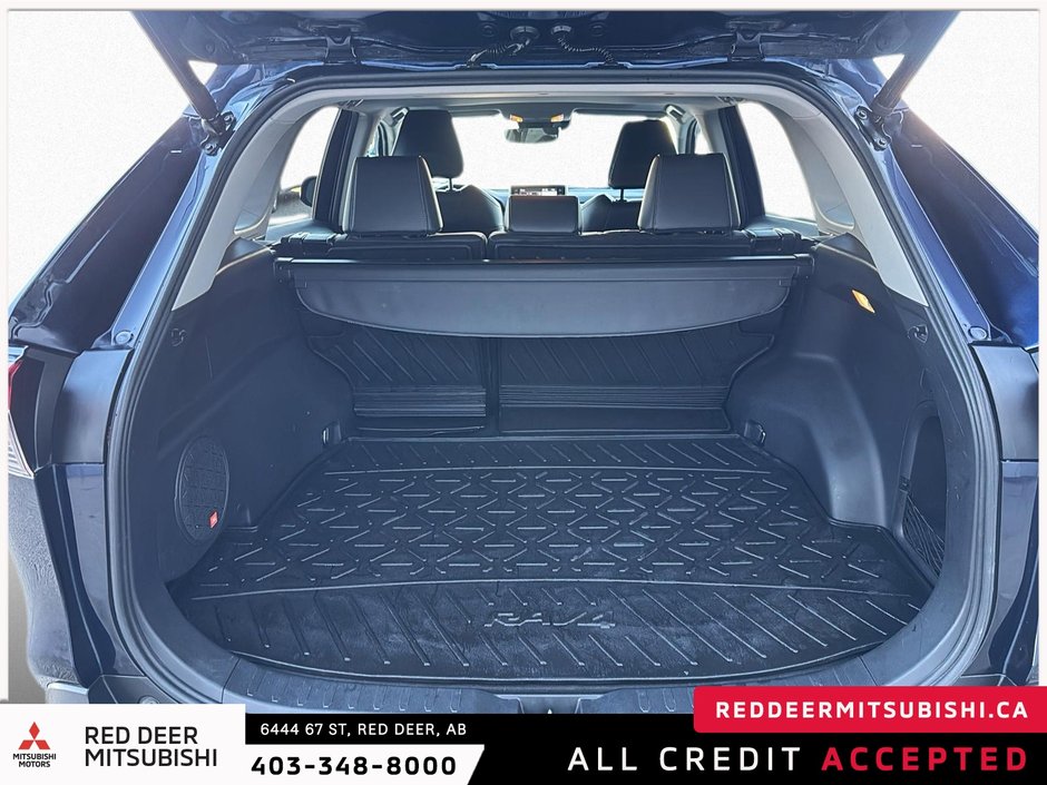 2020 Toyota RAV4 Hybrid Limited-5