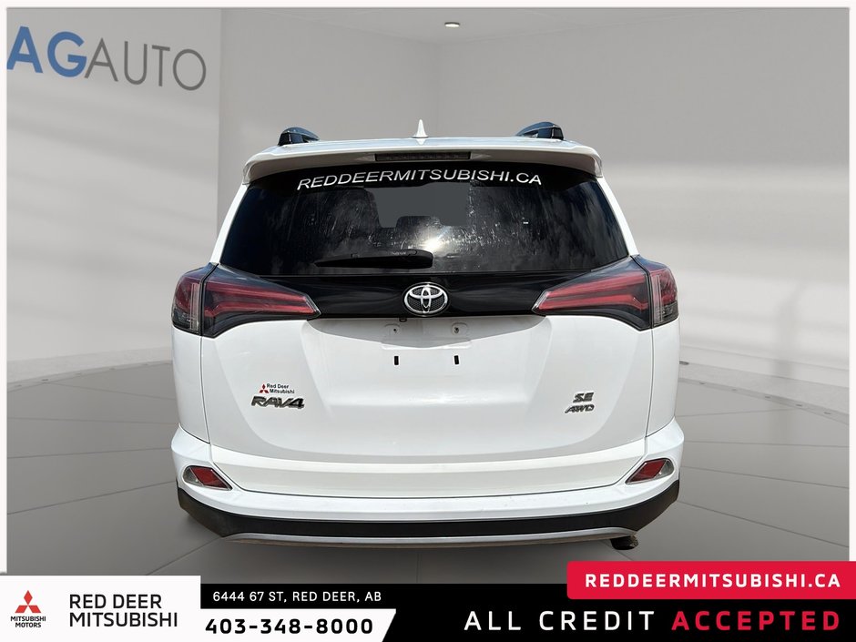 2017 Toyota RAV4 SE-2