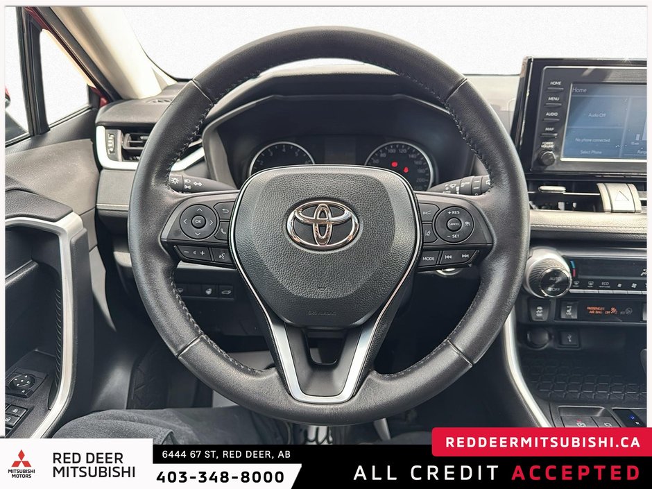 2022 Toyota RAV4 XLE-10