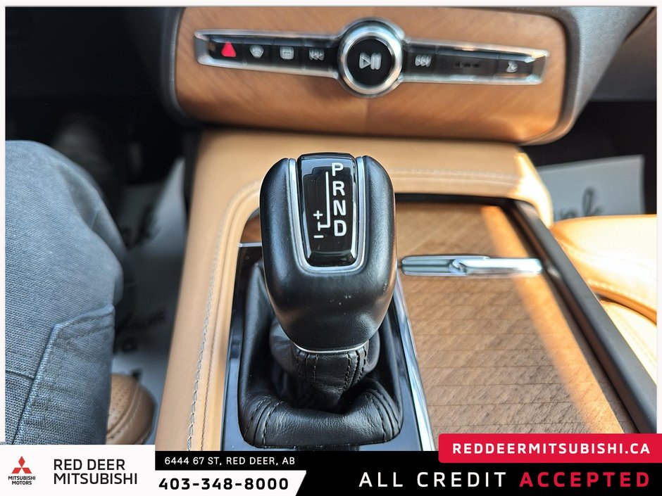 2016 Volvo XC90 T6 Inscription-28