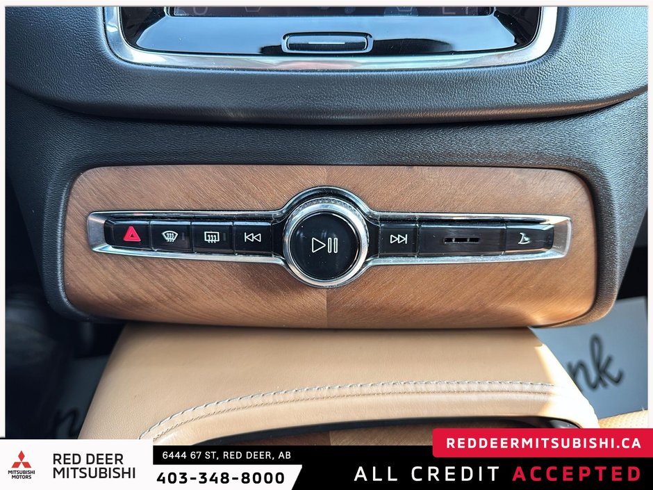 2016 Volvo XC90 T6 Inscription-26