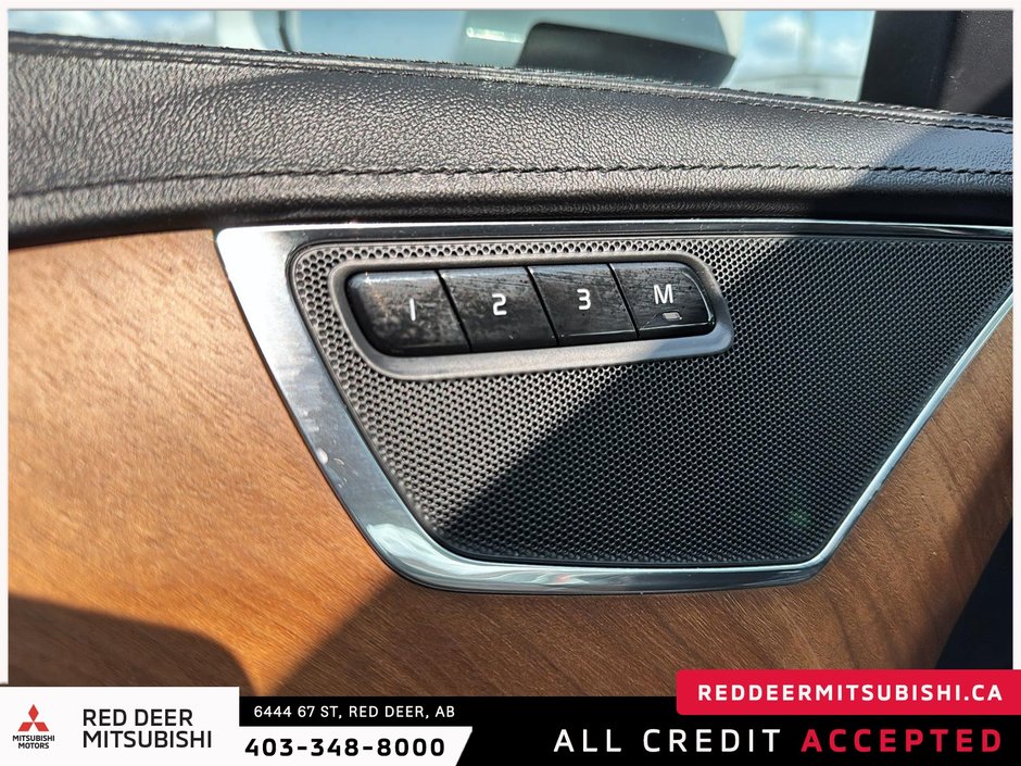2016 Volvo XC90 T6 Inscription-21