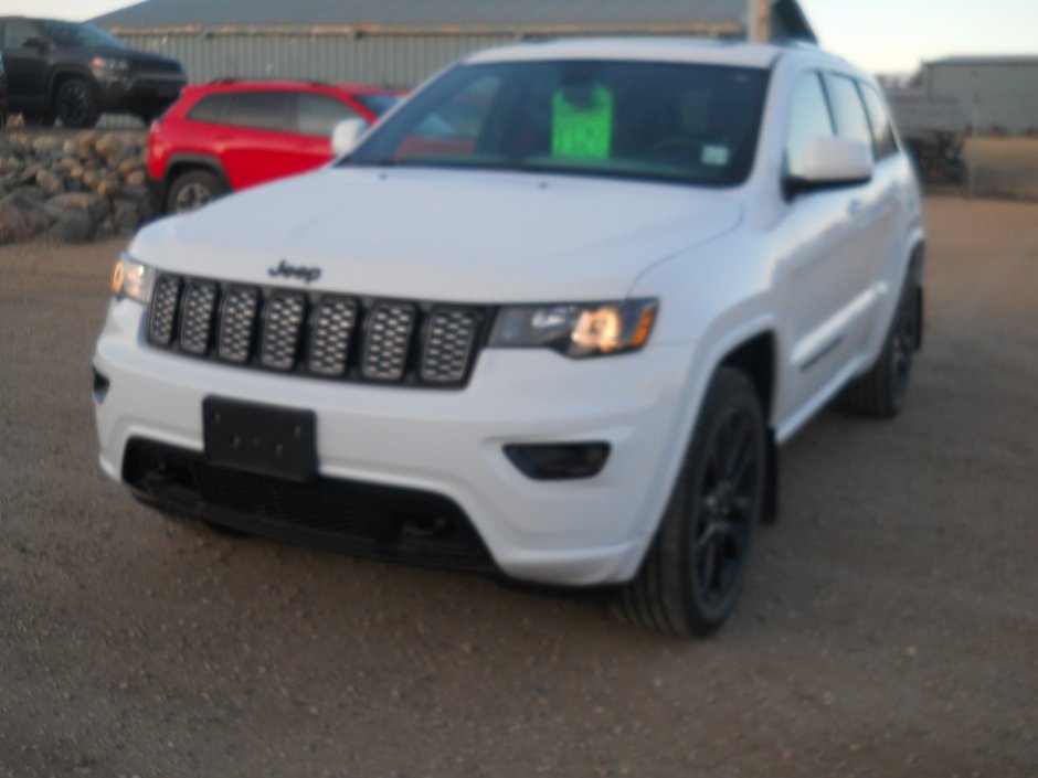 Redline Chrysler Dodge Jeep Ram Ltd In Swan River 19 Jeep Grand Cherokee Altitude A091a