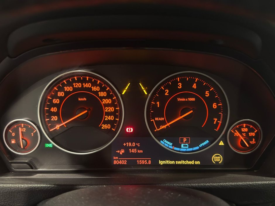 2018 BMW 330eBase 330e-4