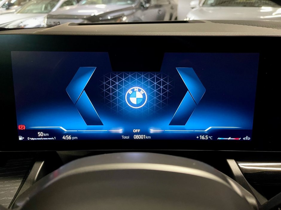 2025 BMW 5-Series 530i xDrive-17