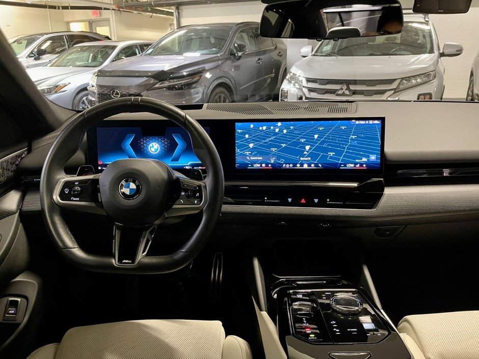 2025 BMW 5-Series 530i xDrive-14