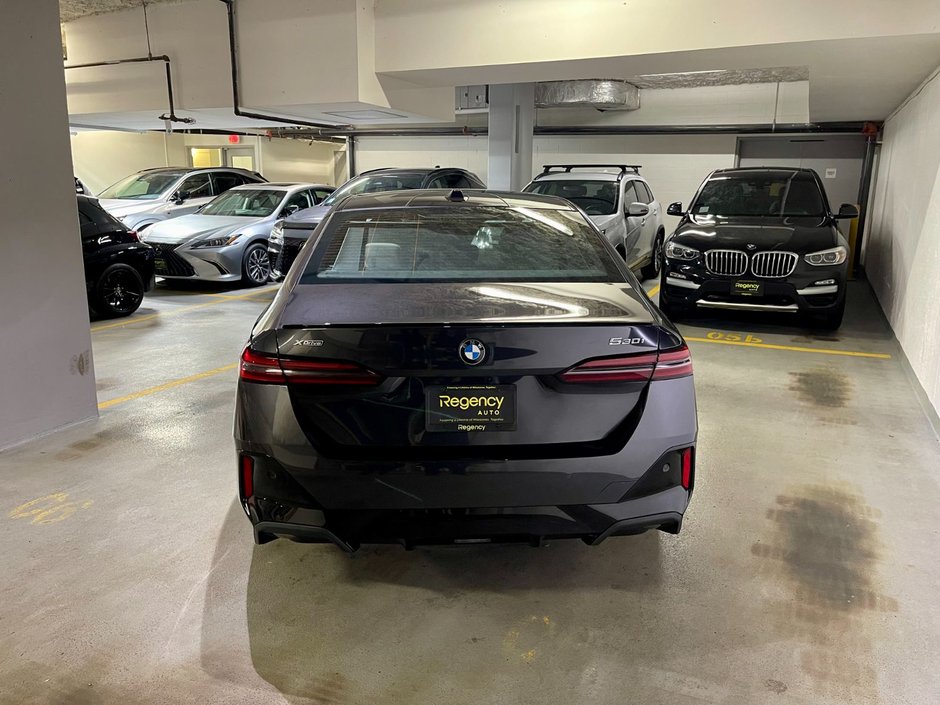 2025 BMW 5-Series 530i xDrive-4
